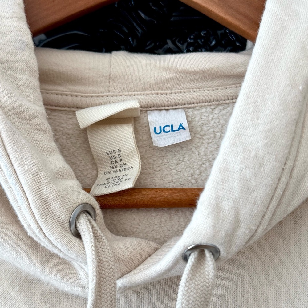 H&M | Women’s Oversized Tan UCLA Varsity Hoodie - Picture 4 of 5